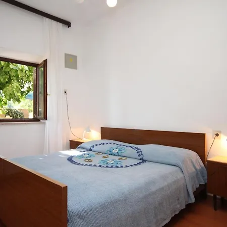 Apartment Basanija 7149b *