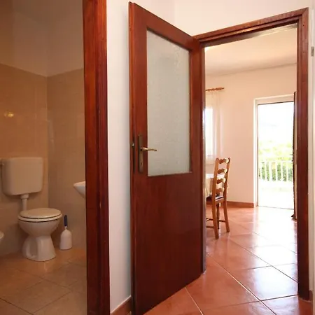 Apartment Basanija 7149b
