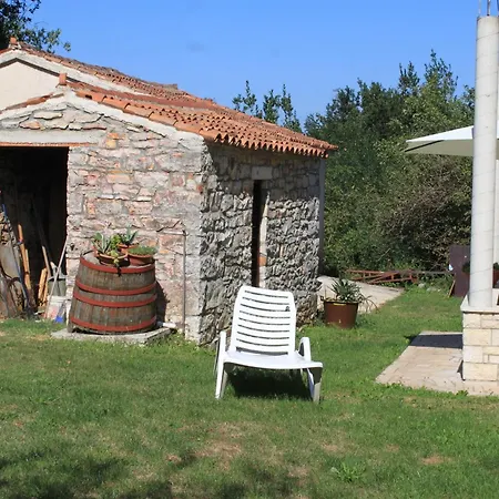 Basanija 7149b * Savudrija