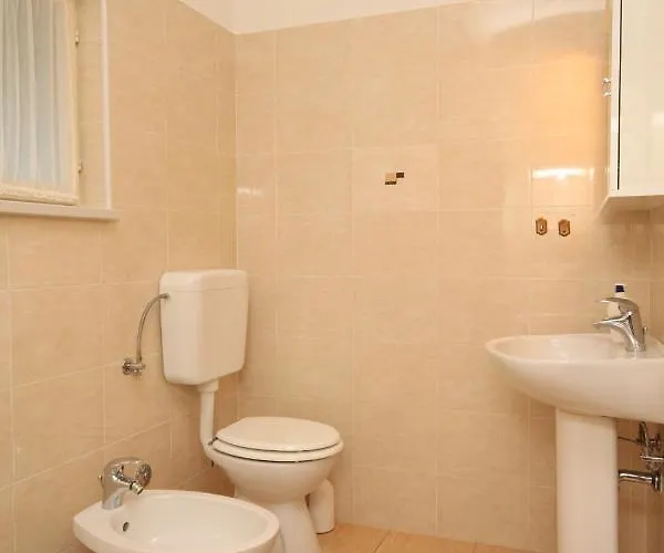 Basanija 7149b Appartement *