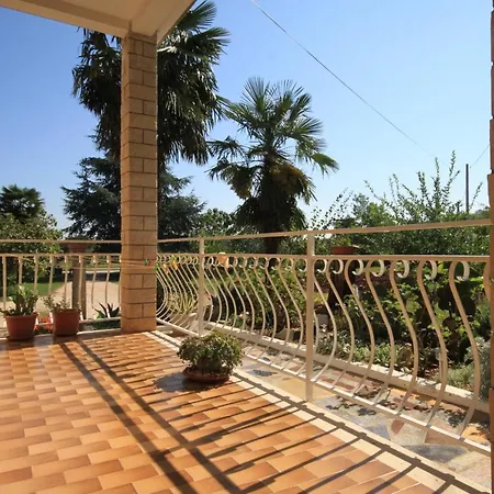 Apartamento Basanija 7149b